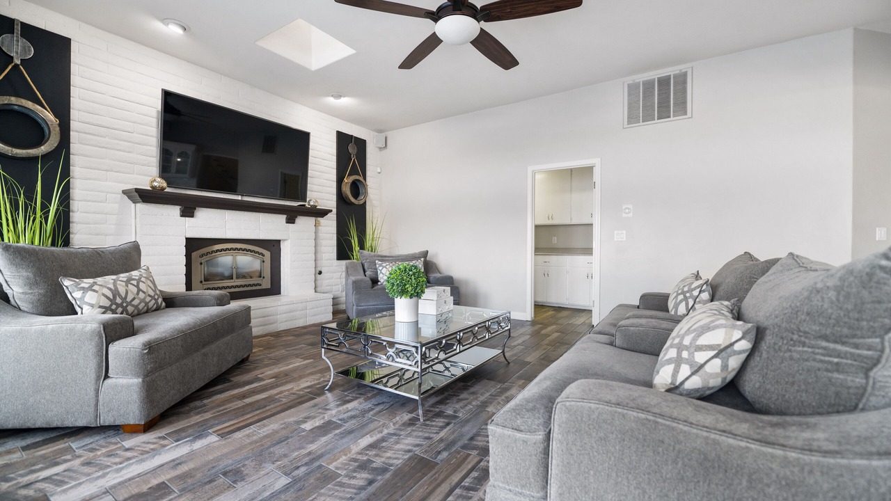 Photo of Livingroom in Visalia