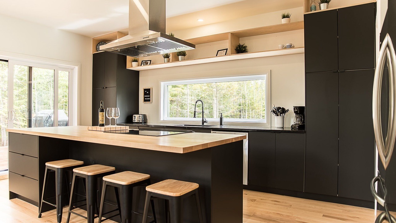 Photo of Kitchen in Petite-Riviere-Saint-Francois