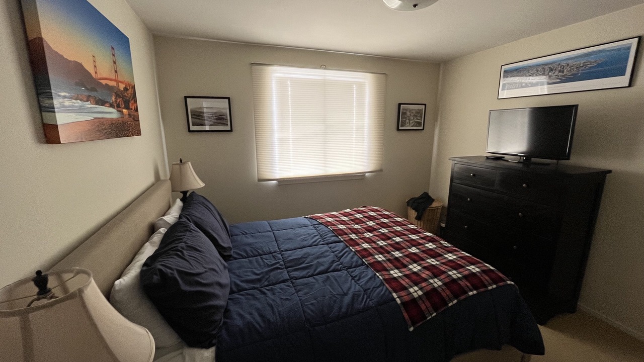 Photo of Bedroom in Cow Hollow