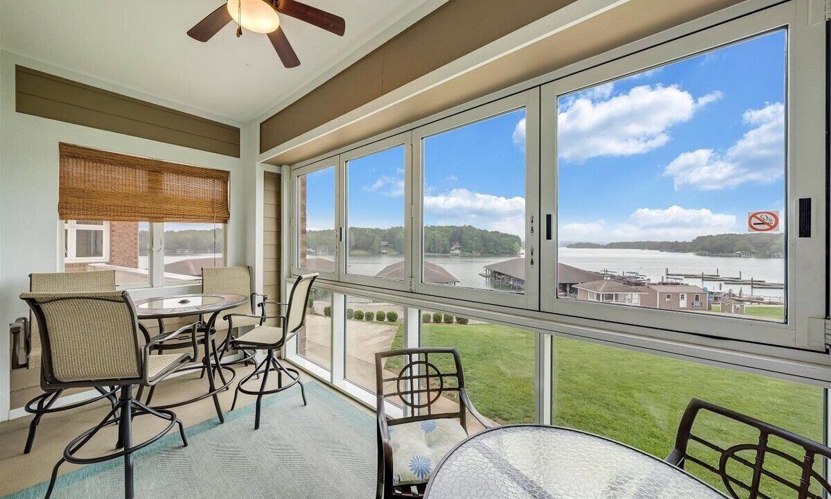 Photo of Patio Balcony in Smith Mountain Lake