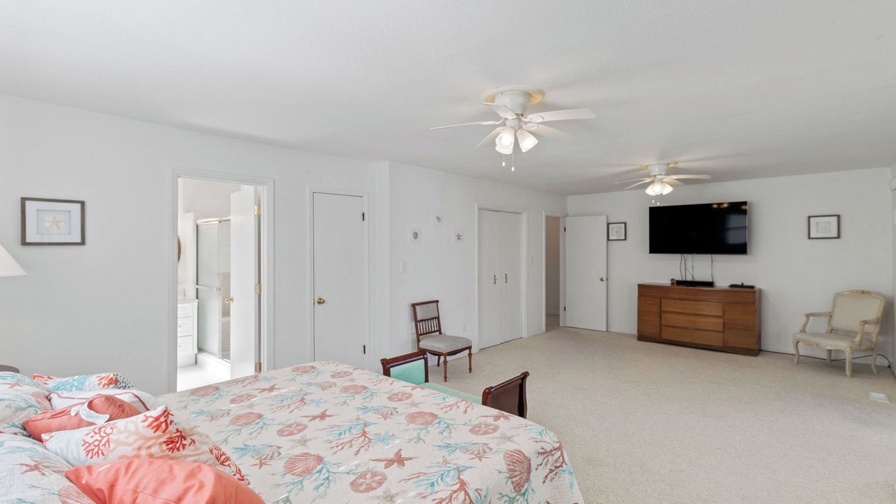 Photo of Bedroom in Sea Retreat