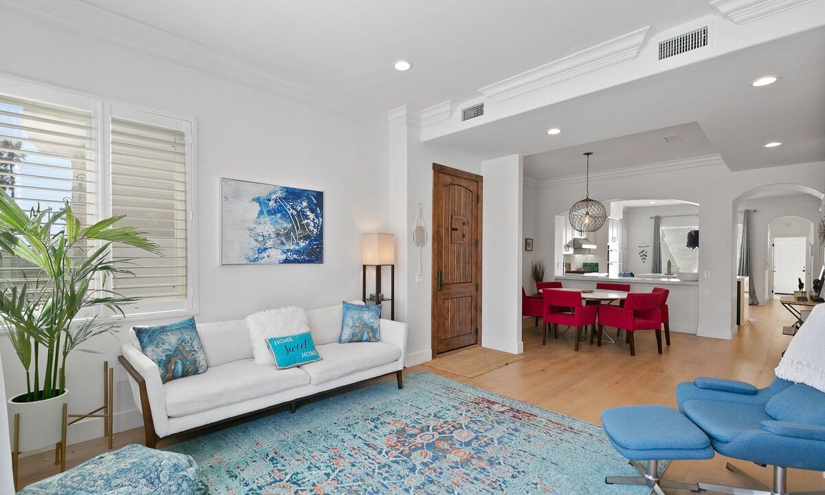 Photo of Livingroom in Huntington Beach