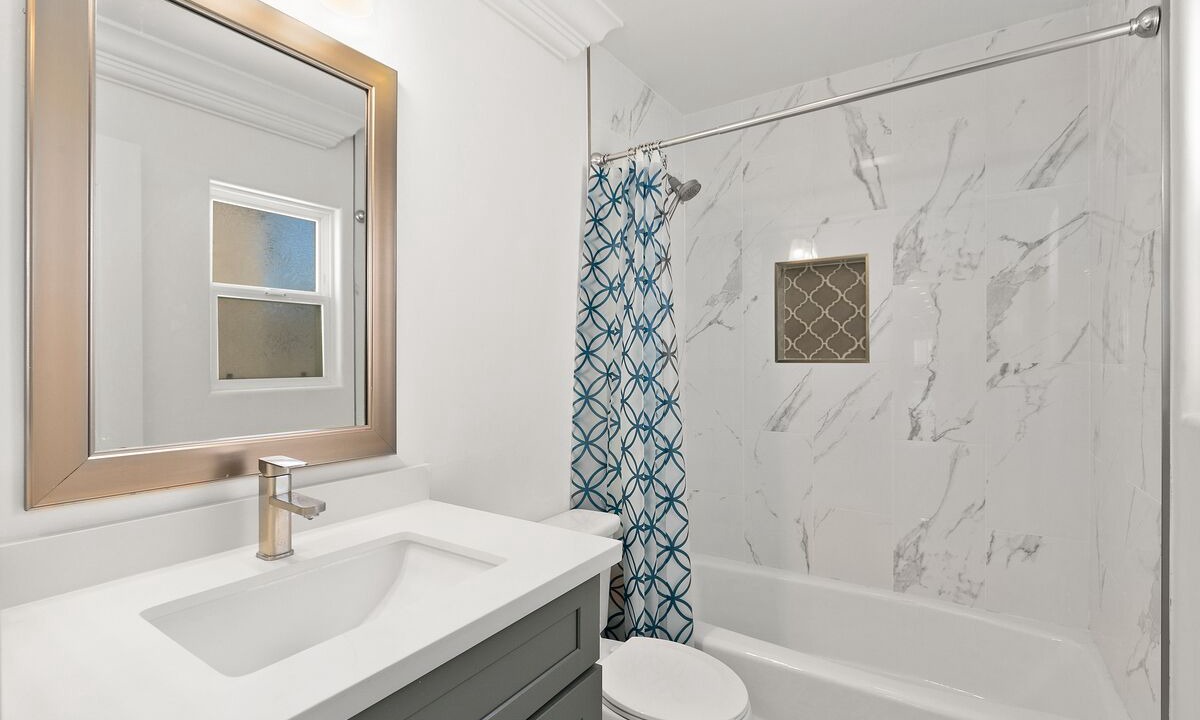 Photo of Bathroom in Huntington Beach