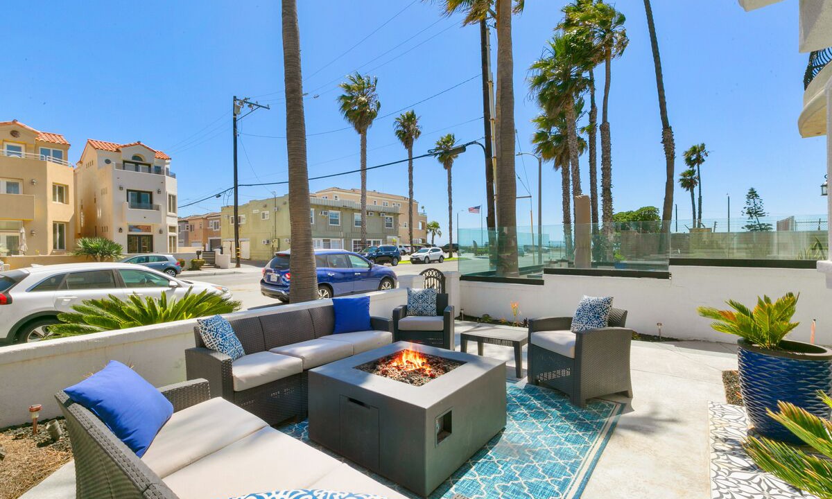 Photo of Patio Balcony in Huntington Beach
