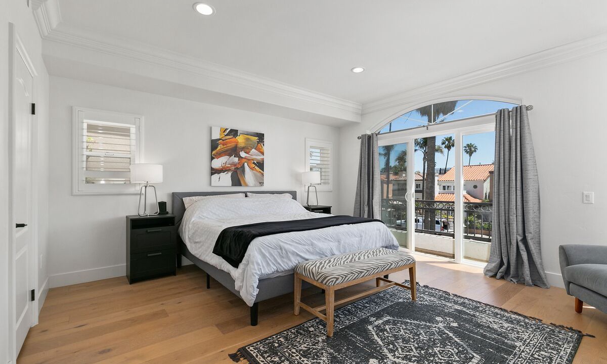 Photo of Bedroom in Huntington Beach