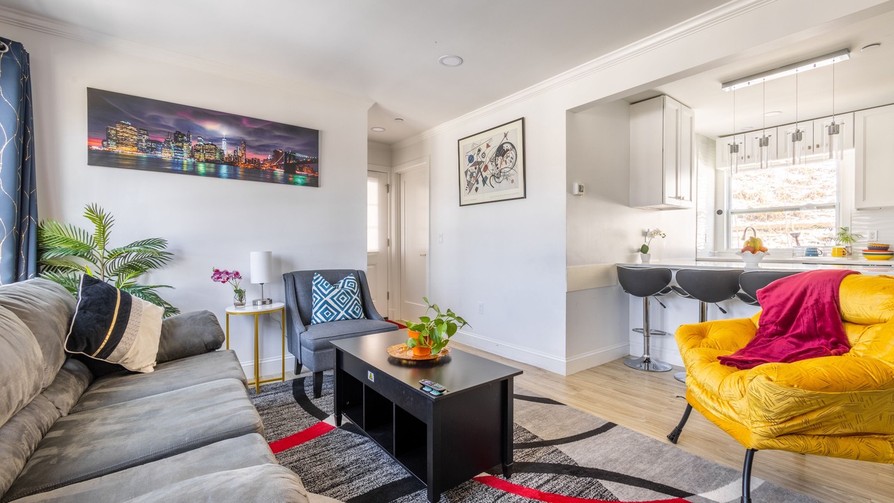 Photo of Livingroom in Hastings-On-Hudson