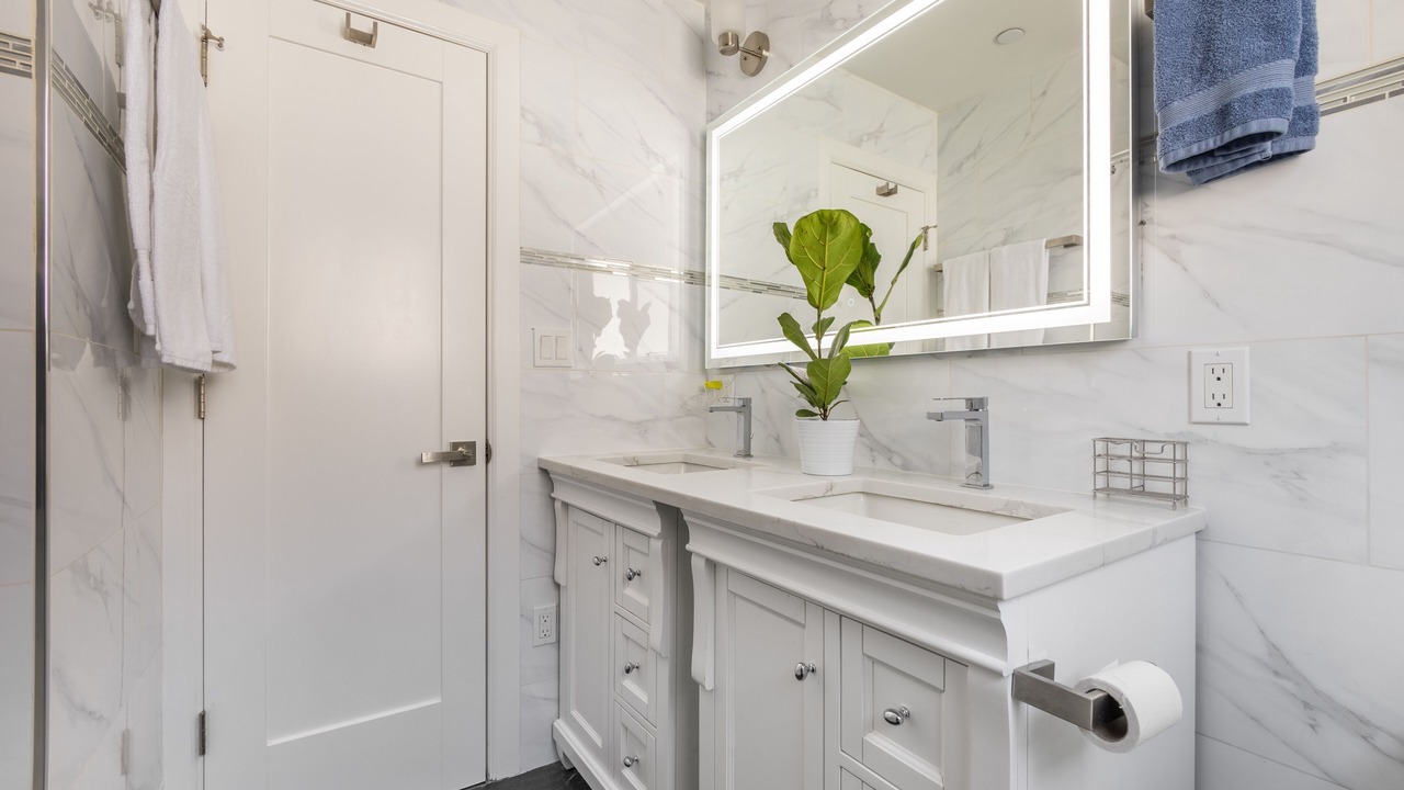 Photo of Bathroom in Hastings-On-Hudson