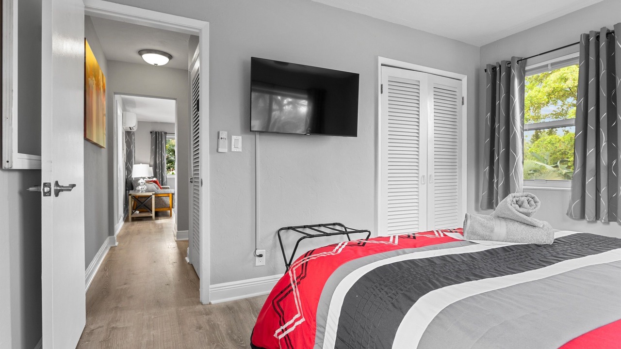 Photo of Bedroom in Coral Ridge