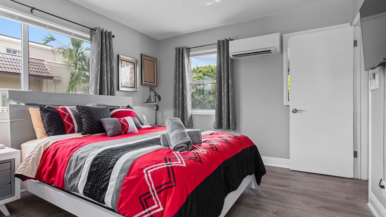 Photo of Bedroom in Coral Ridge