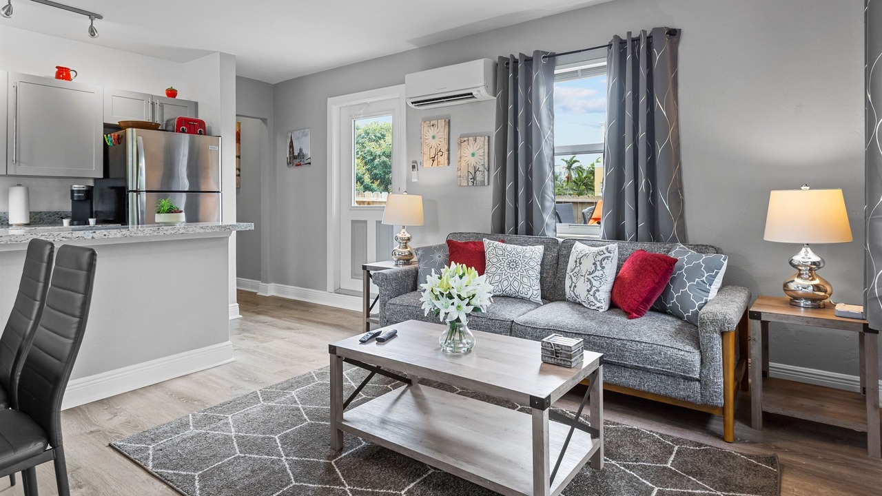 Photo of Livingroom in Coral Ridge