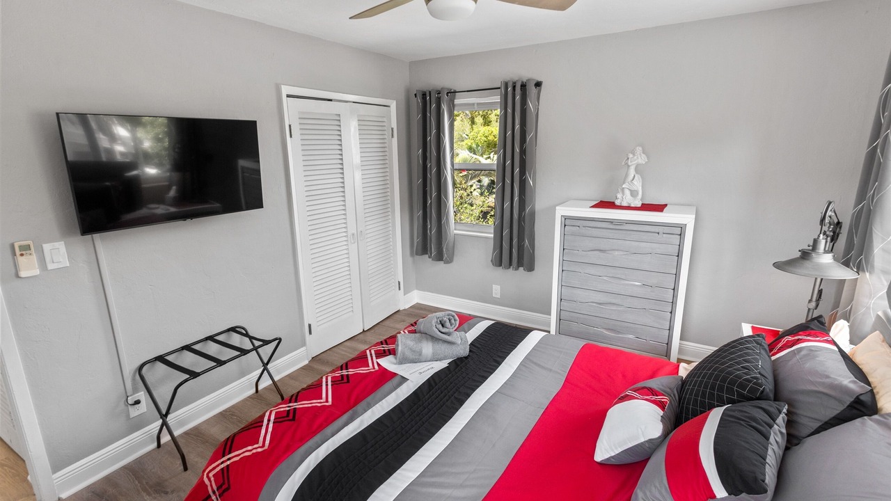 Photo of Bedroom in Coral Ridge