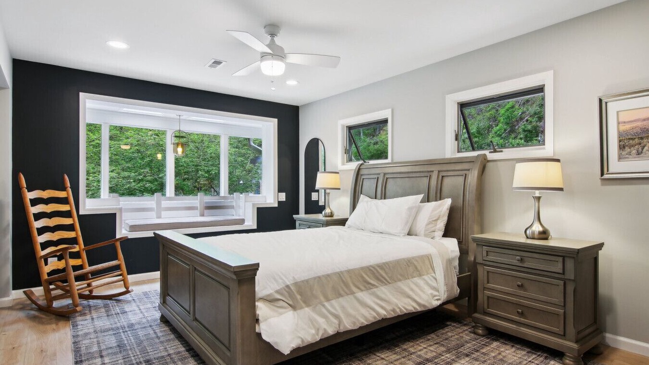 Photo of Bedroom in Sylva