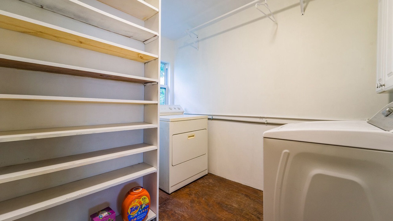 Photo of Bedroom in Coral Ridge