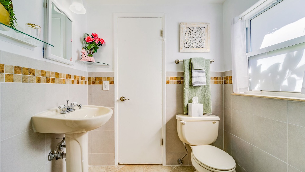 Photo of Bathroom in Coral Ridge