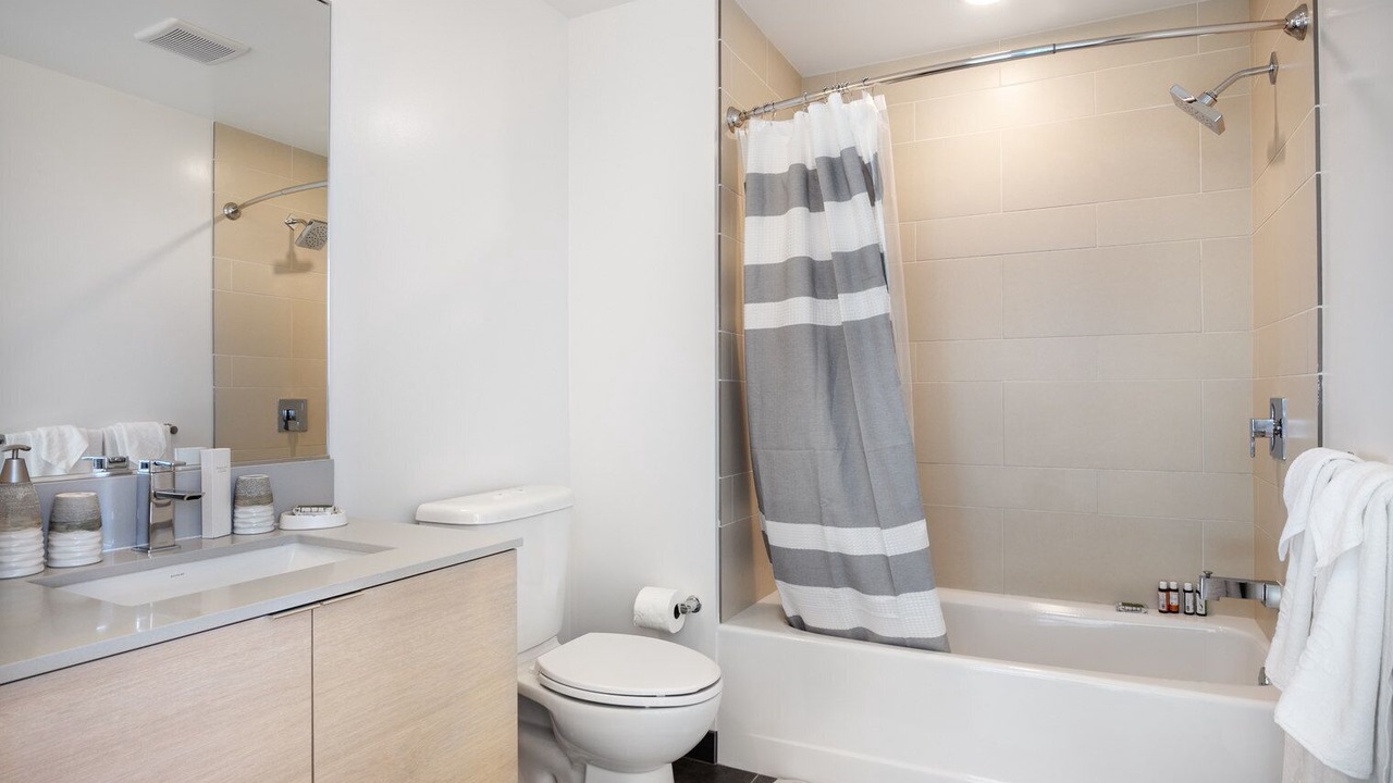 Photo of Bathroom in Rincon Hill