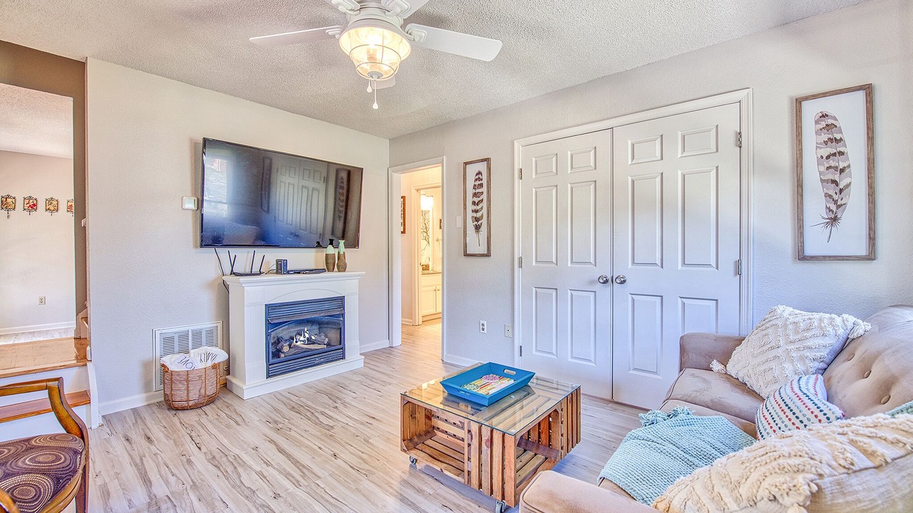 Photo of Livingroom in Sylva