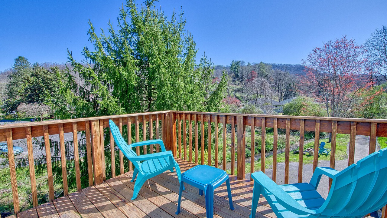 Photo of Patio Balcony in Sylva