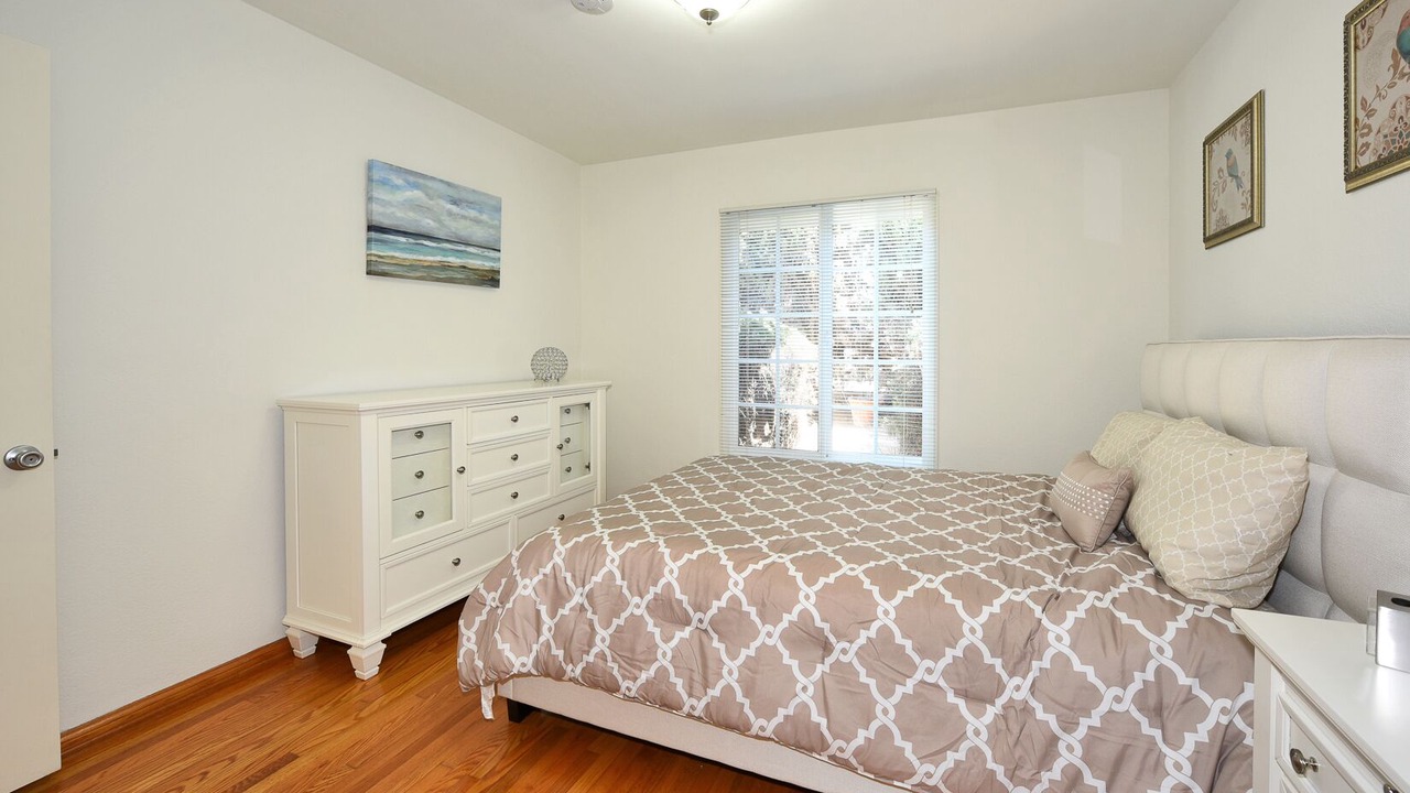 Photo of Bedroom in Mar Vista