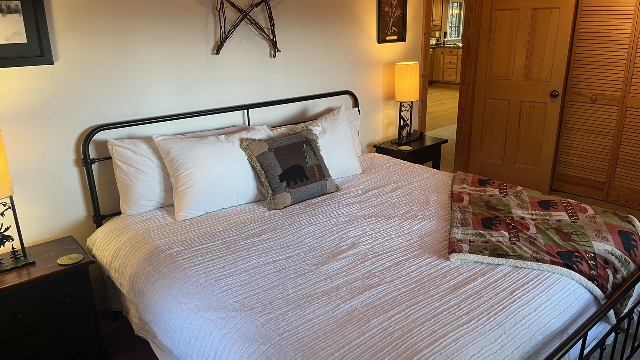 Photo of Bedroom in Apple Ridge