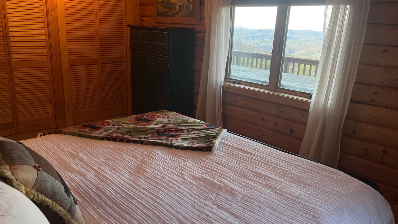 Photo of Bedroom in Apple Ridge