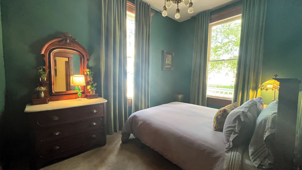 Photo of Bedroom in Downtown
