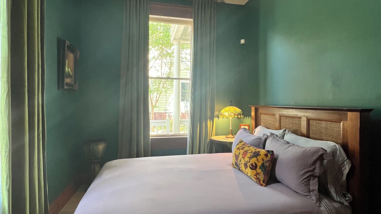 Photo of Bedroom in Downtown