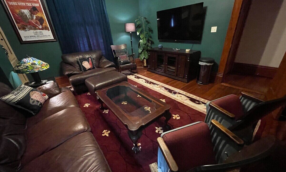 Photo of Bedroom in Downtown