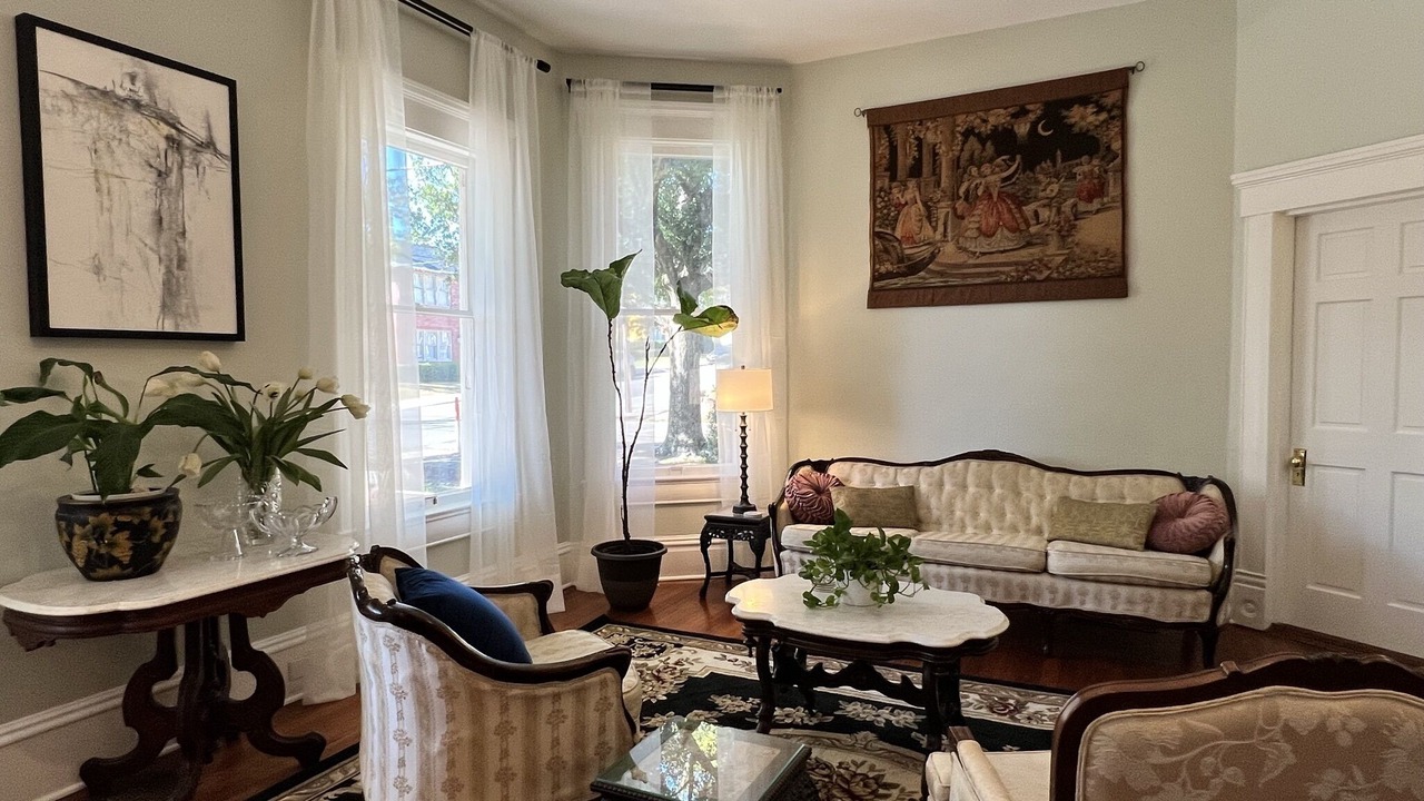 Photo of Bedroom in Downtown