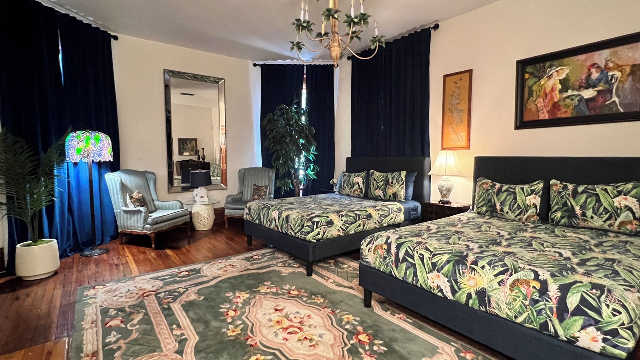 Photo of Bedroom in Downtown