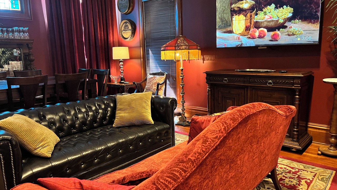 Photo of Livingroom in Downtown