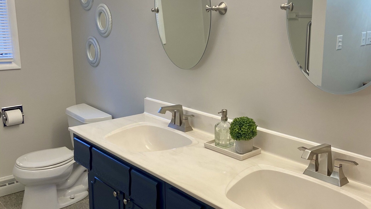 Photo of Bathroom in Auburn