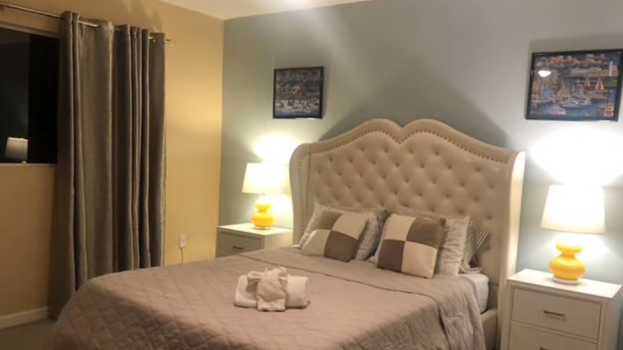 Photo of Bedroom in Pacific Palisades