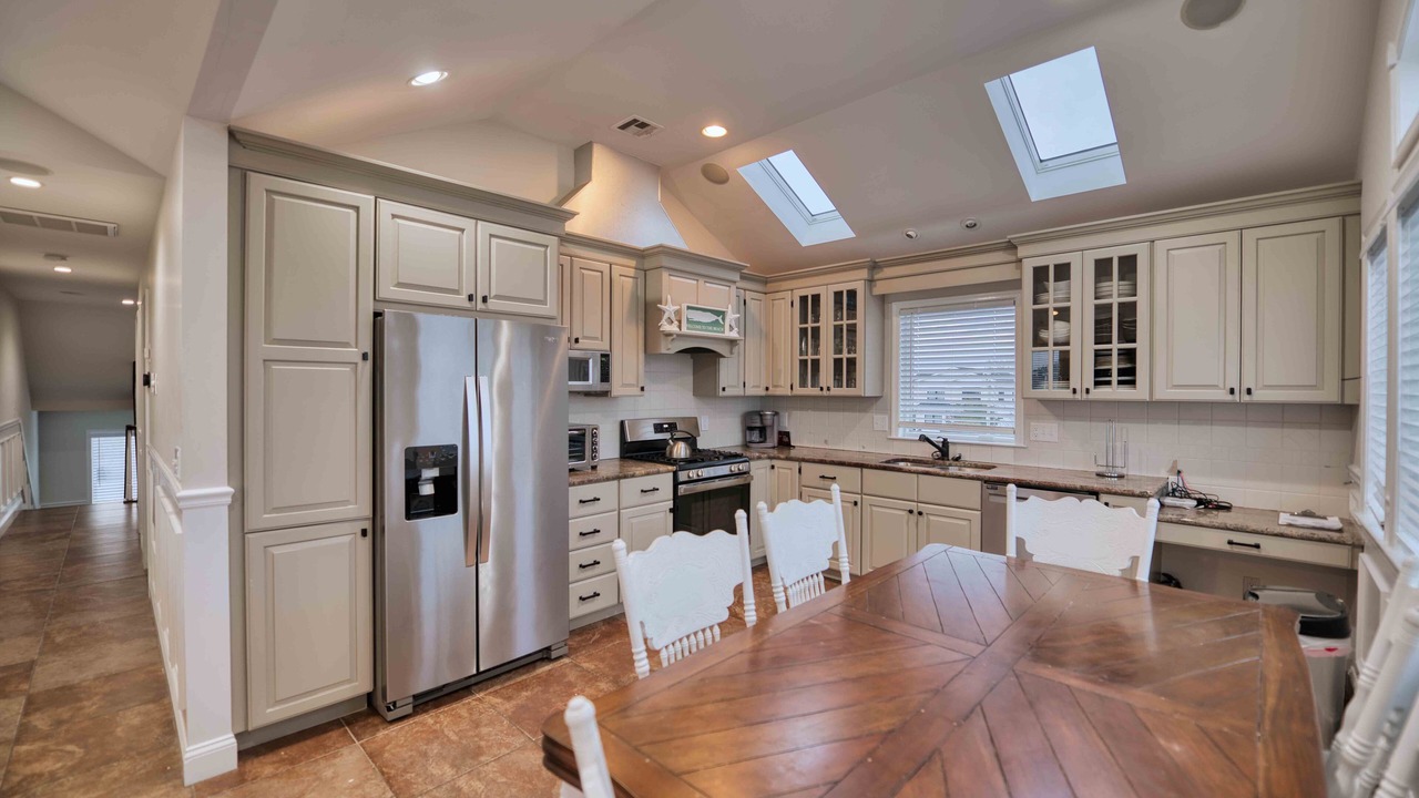 Photo of Kitchen in Surf City