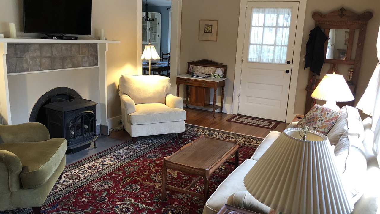 Photo of Bedroom in Historic Montford
