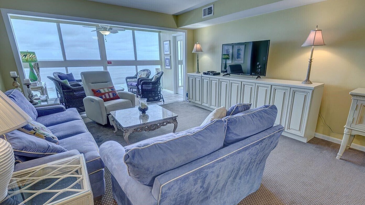 Photo of Livingroom in Gulf Shores