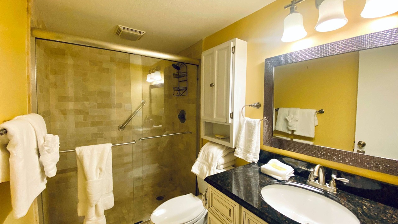 Photo of Bathroom in Gulf Shores