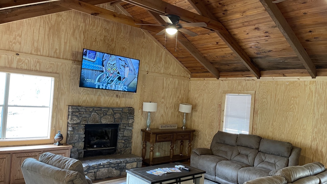 Photo of Livingroom in Oakland