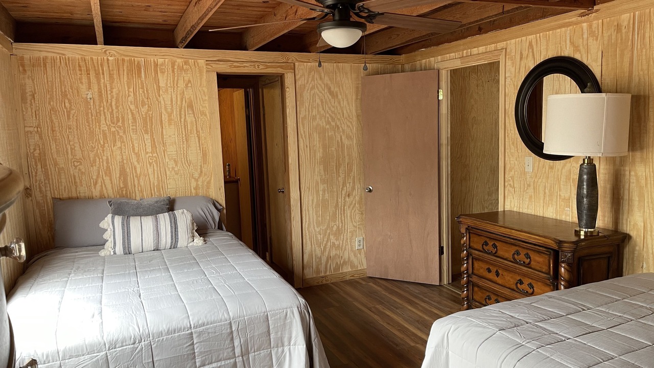Photo of Bedroom in Oakland