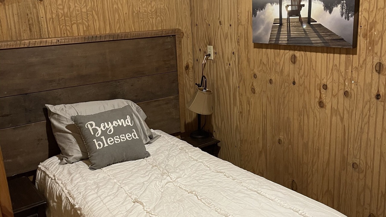 Photo of Bedroom in Oakland