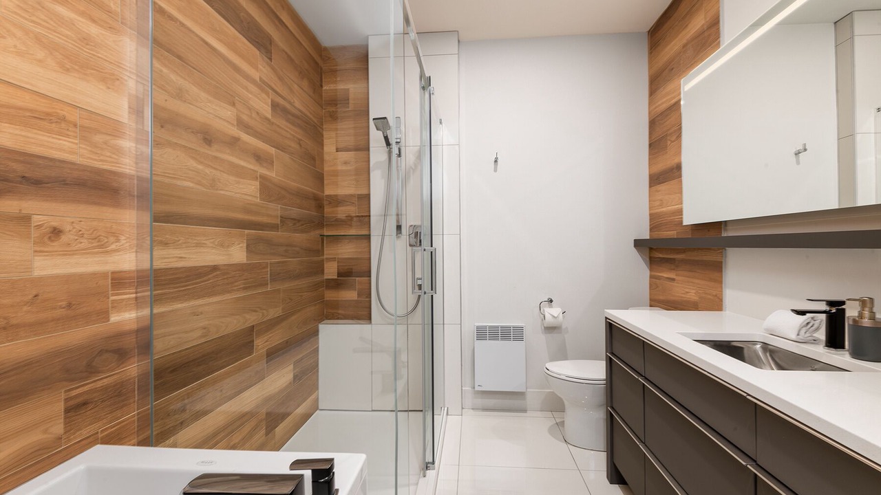 Photo of Bathroom in Petite-Riviere-Saint-Francois