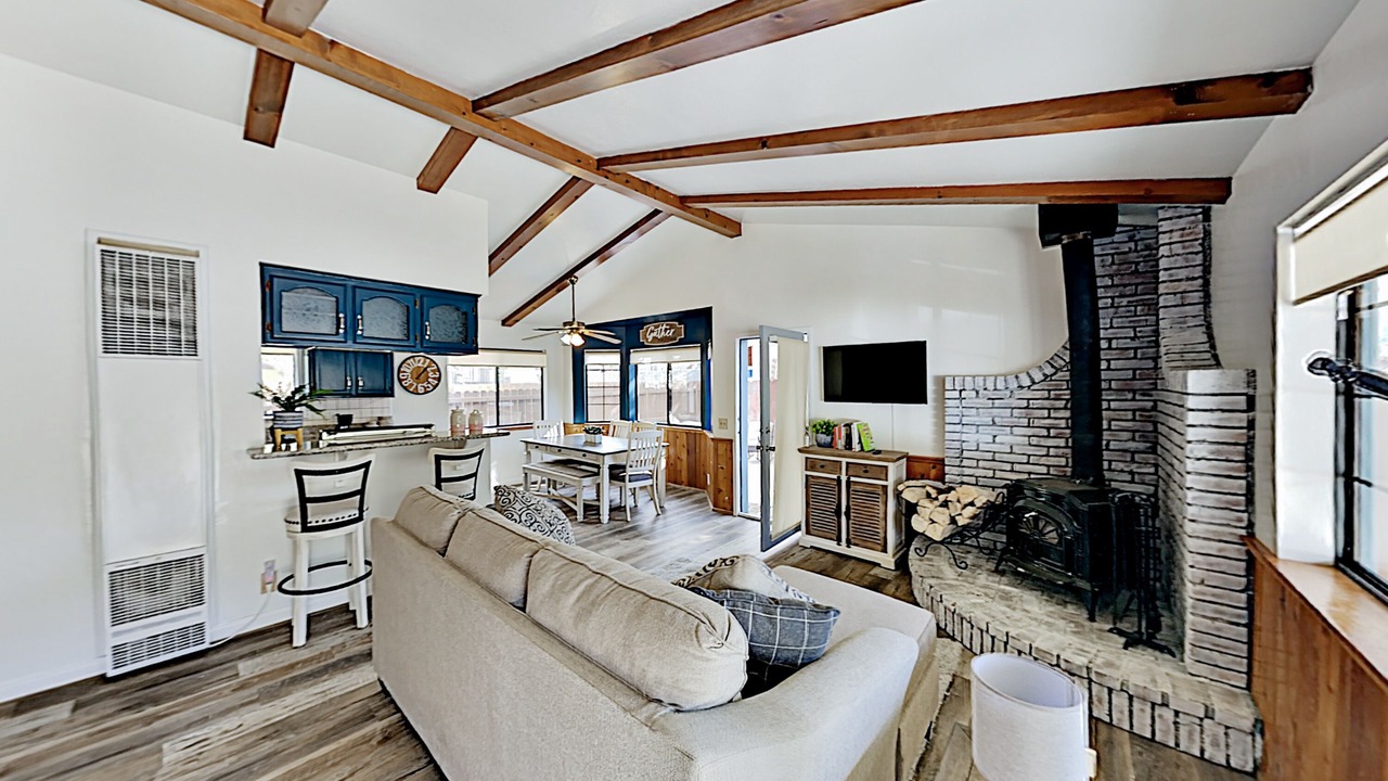 Photo of Livingroom in Woodlands
