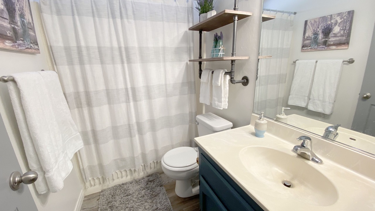 Photo of Bathroom in Woodlands