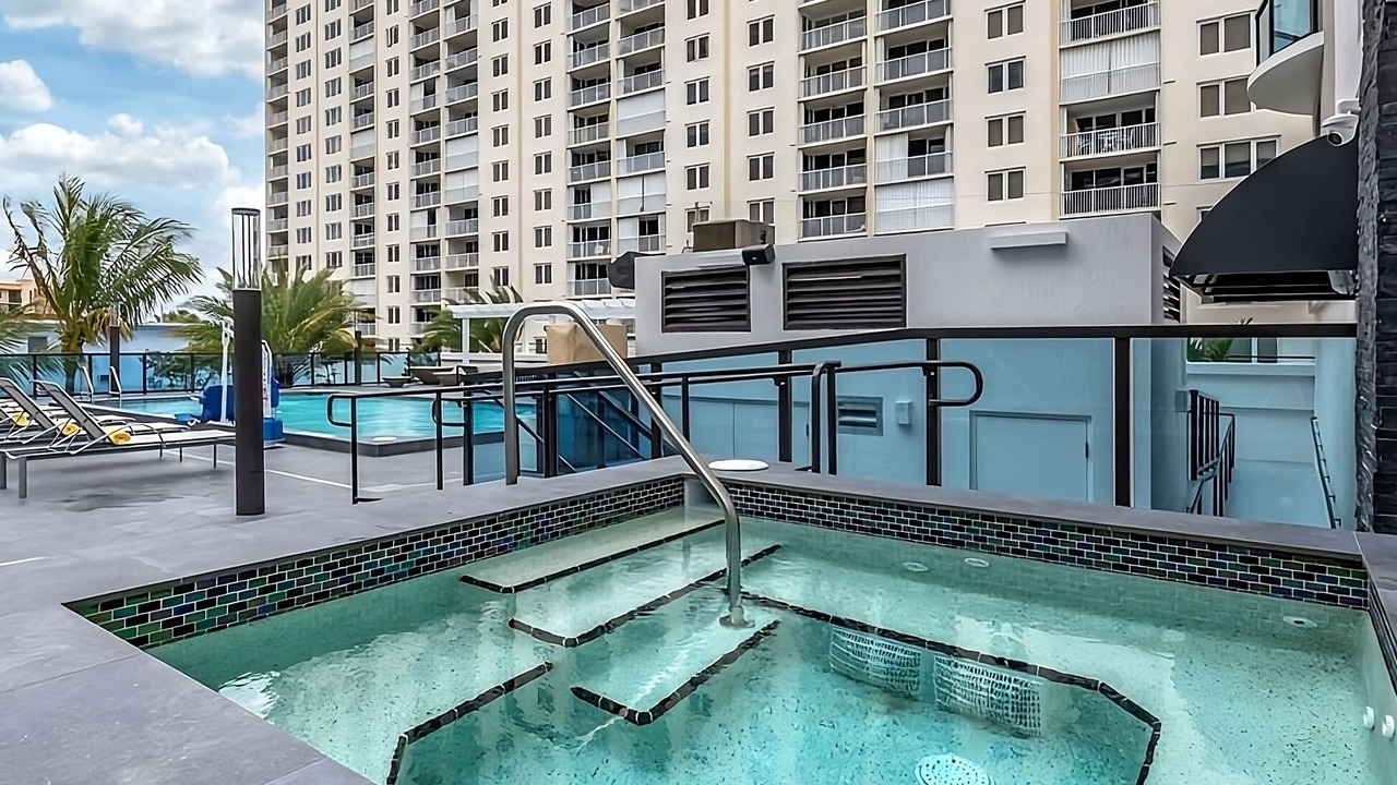 Photo of Outdoor in Lauderdale Beach