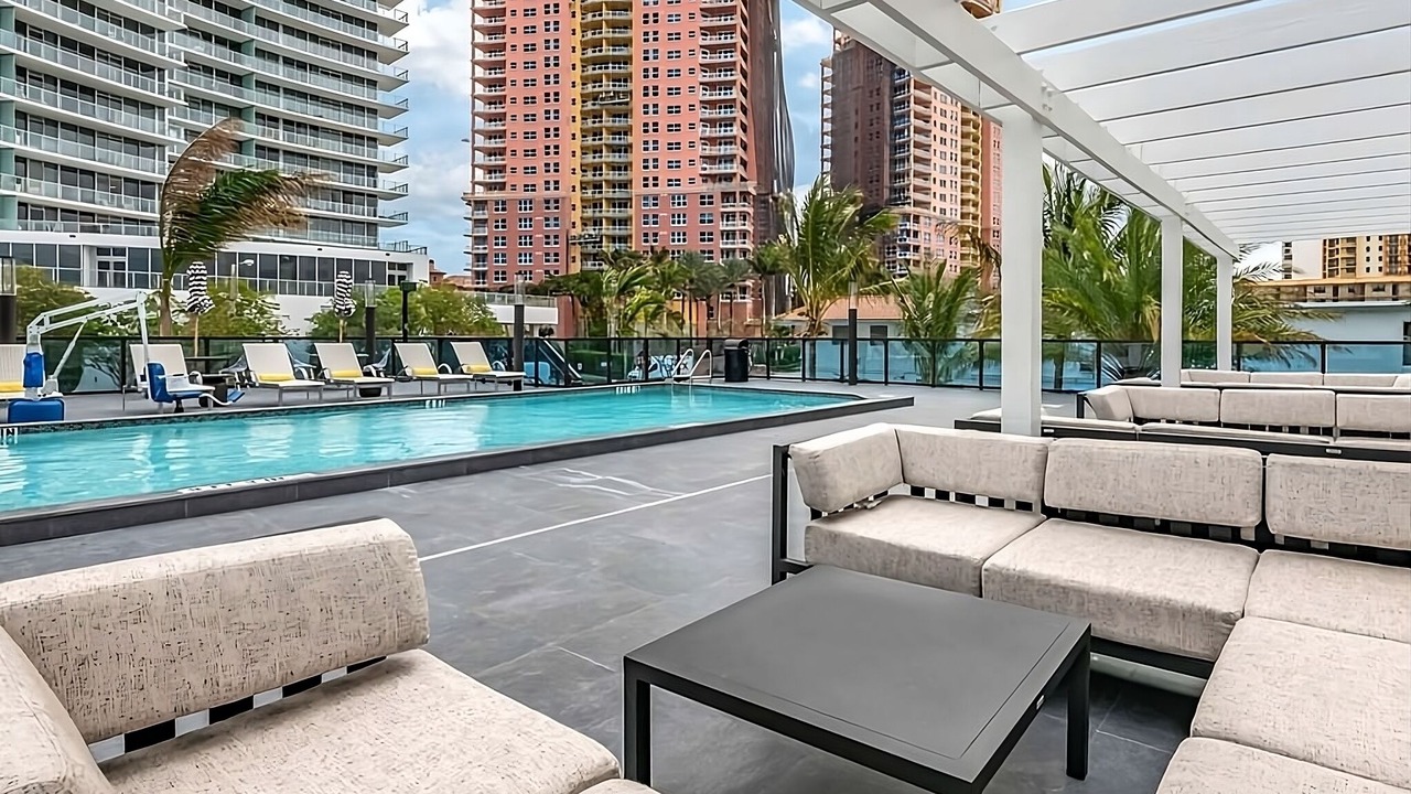 Photo of Outdoor in Lauderdale Beach