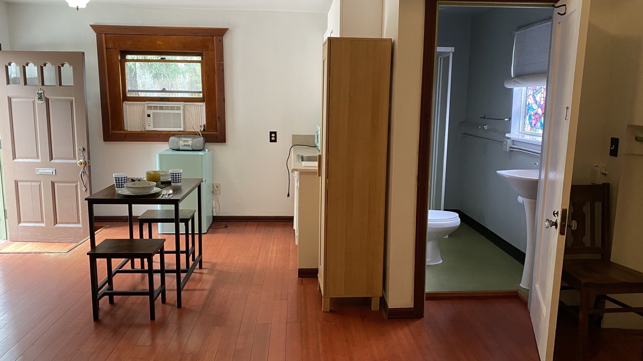 Photo of Bathroom in Historic Filipinotown