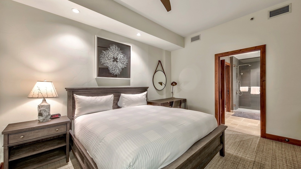 Photo of Bedroom in Lakeside Park