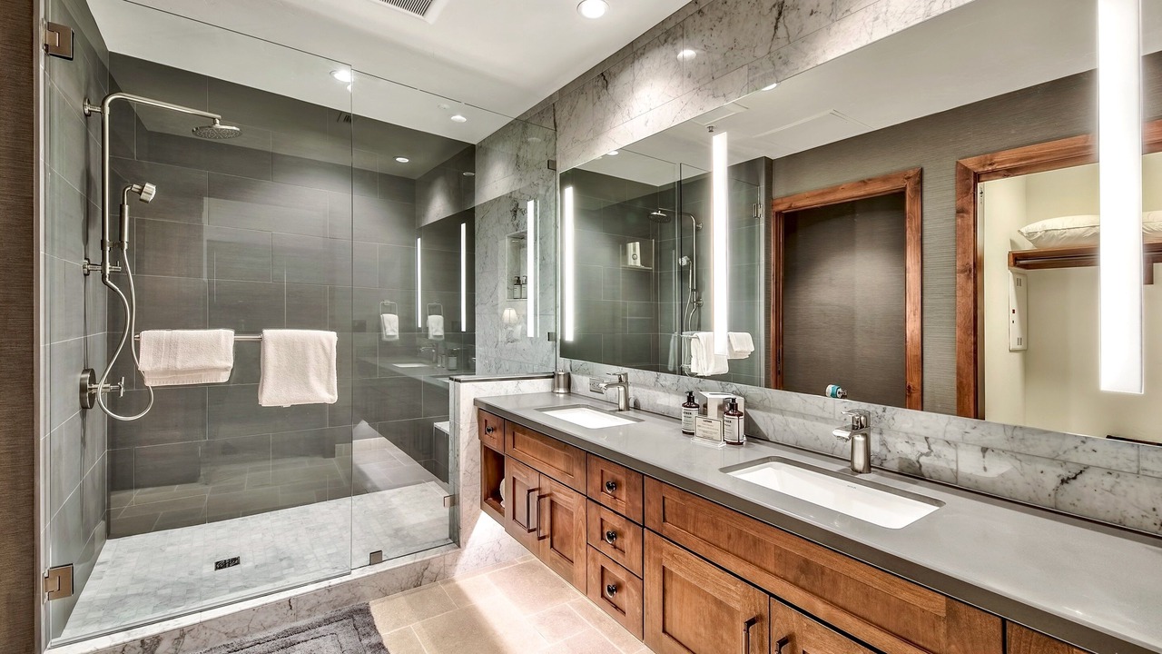 Photo of Bathroom in Lakeside Park