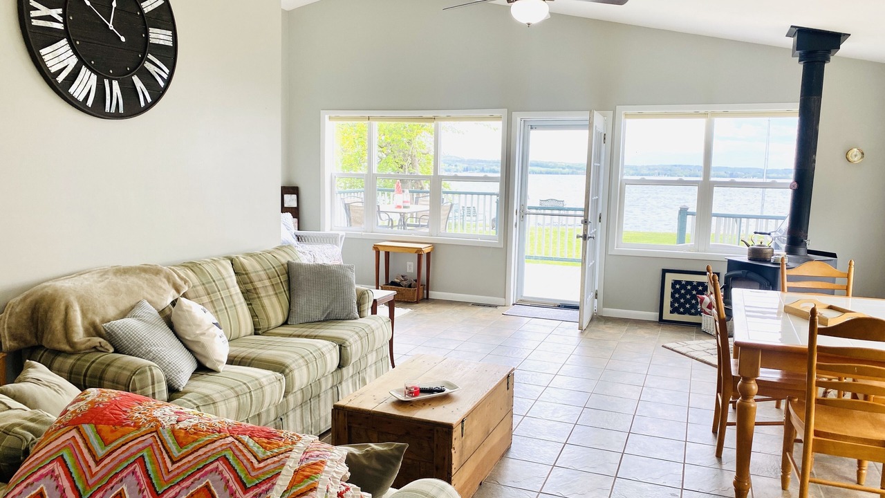 Photo of Livingroom in Ashville