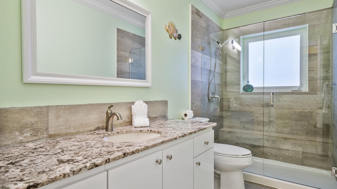 Photo of Bathroom in Lauderdale-by-the-Sea