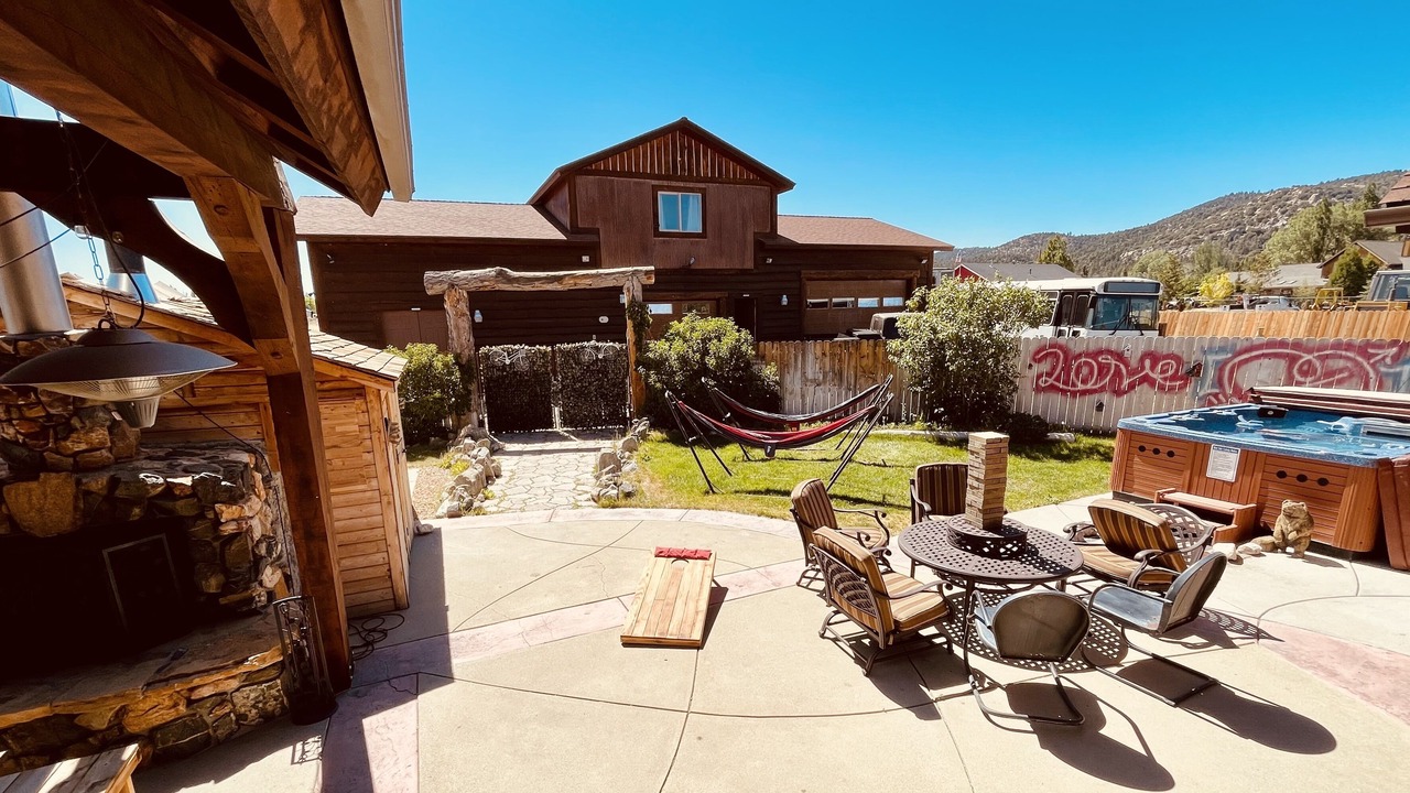 Photo of Livingroom in Big Bear City